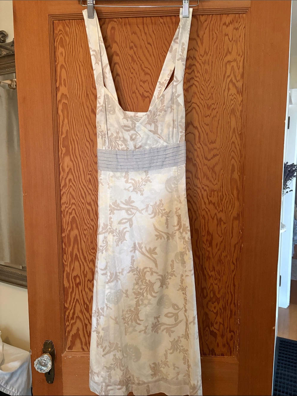 KENZIE Women’s Cream Floral Dress with criss cross back. CUTE!!